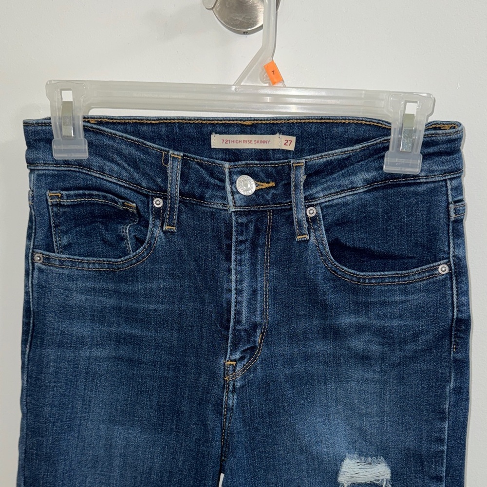 Levi’s Dark Blue Distressed Skinny Jeans - Picture 5 of 6